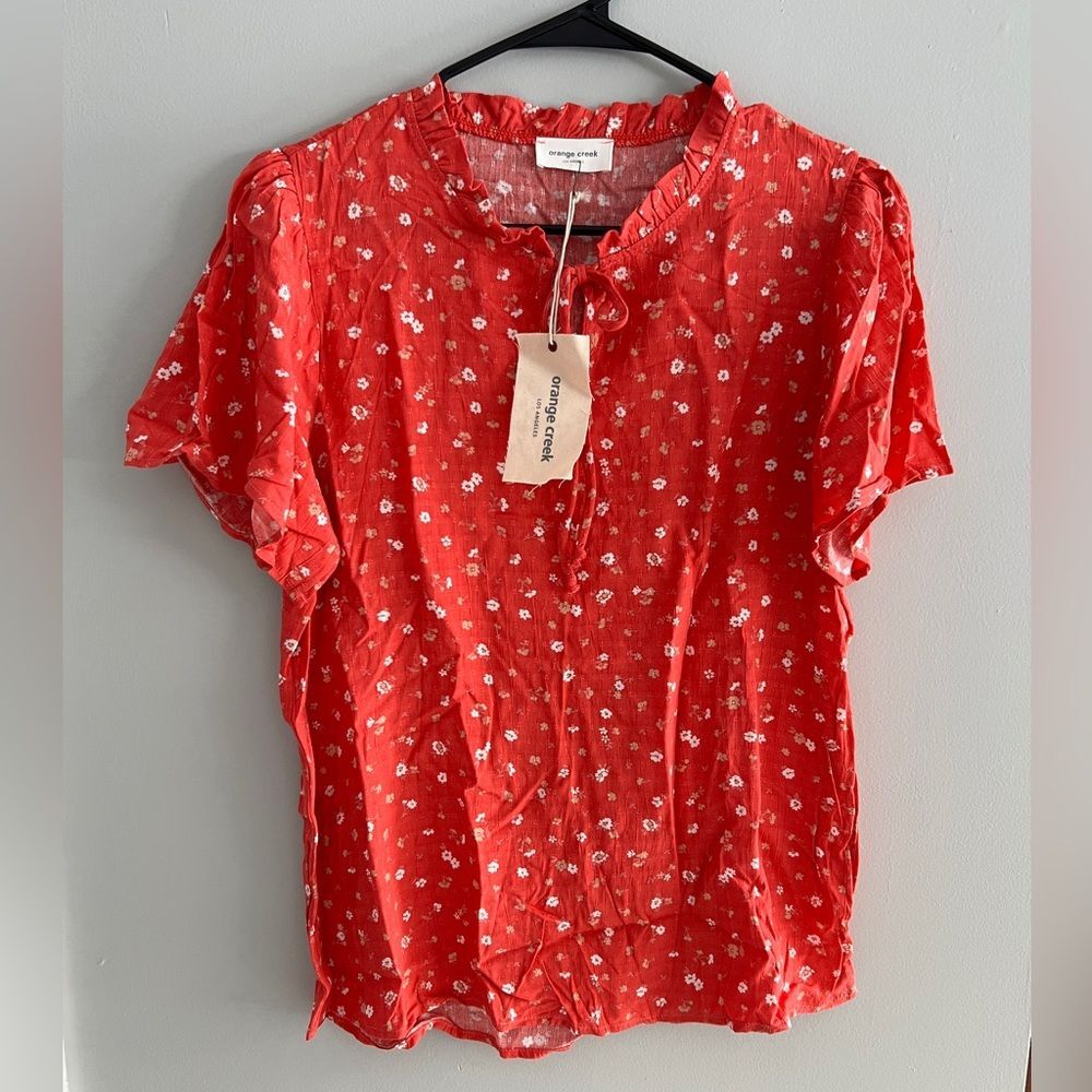 NWT Boutique Red Floral Tie Neck Lightweight Short Sleeve Shirt US Small Medium